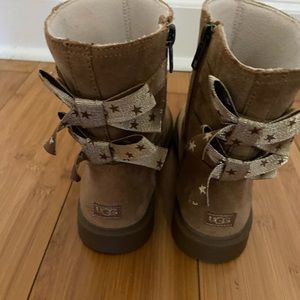 Boots in good condition